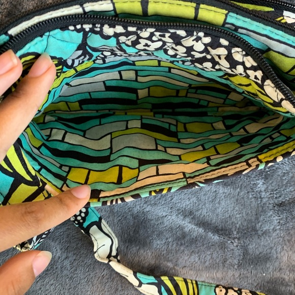 Vera Bradley Medium Crossbody - Picture 7 of 9